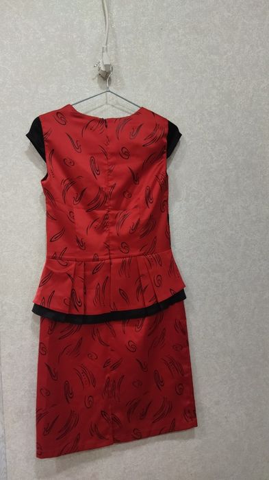 Платье короткое красный