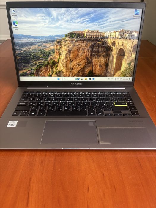 Ноутбук Asus VivoBook.