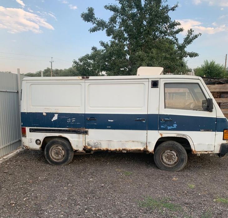 Рефрежератор Мерседес 100 D 1989г