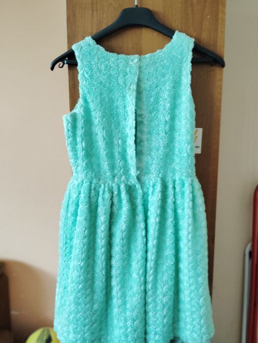 Красива детска рокля.