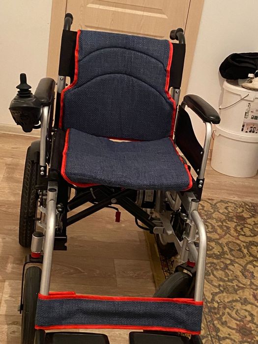 Электрический инвалидная коляска