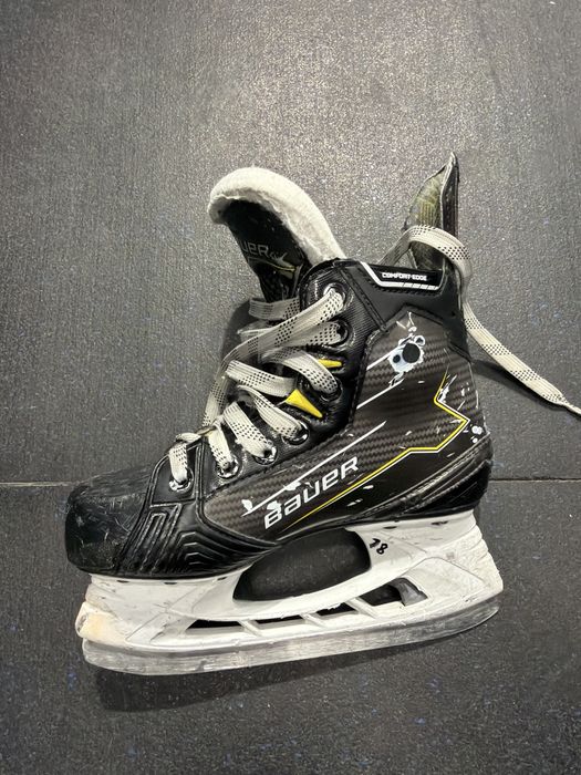 Продам хоккейные коньки Bauer m40 supreme