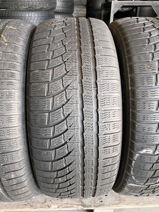 4 anvelope iarna 235/55/17 , nokian !
