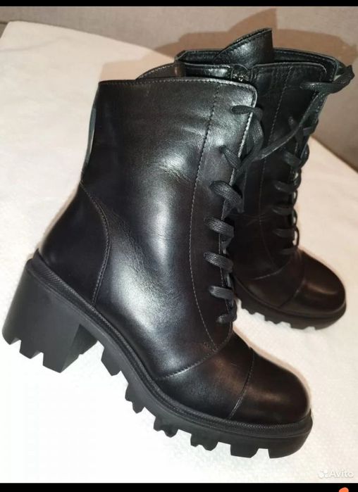 Новые кожаные ботинки