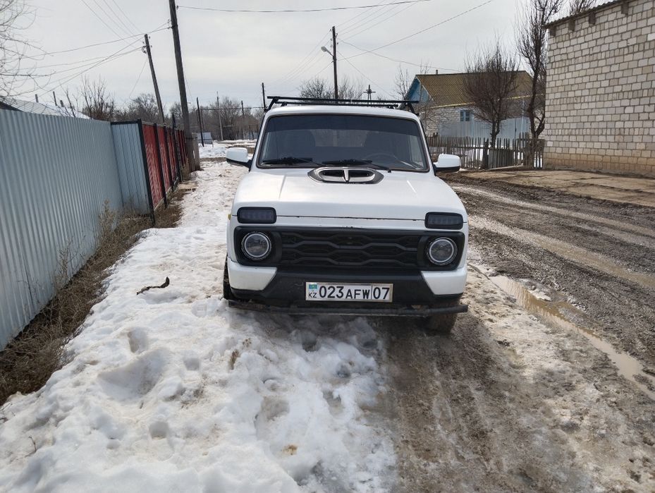 Продам ниву 1999год Карбюратор обращайтесь в личку