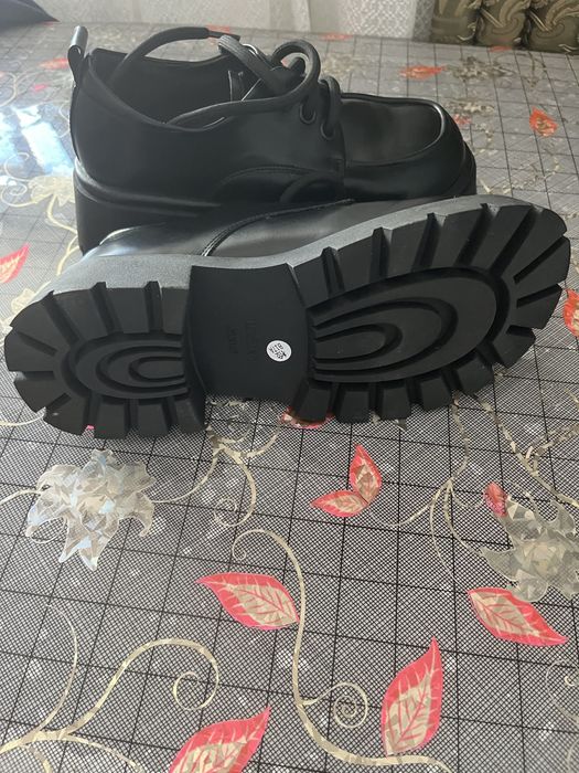 Поодростковая обувь 36размер