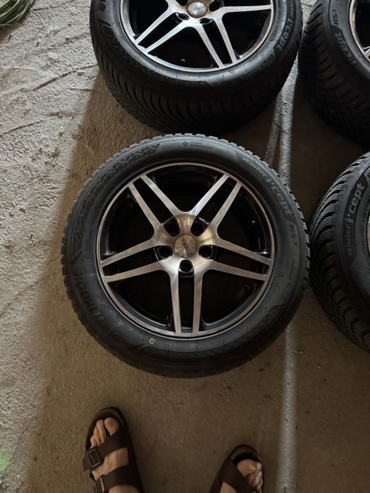 Set 4 jante Dezent R16 + anvelope iarnă Hankook 215/55 R16 Volvo