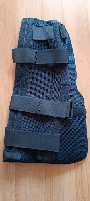 Ортопедична шина за колянна става