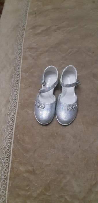 Туфли для девочки