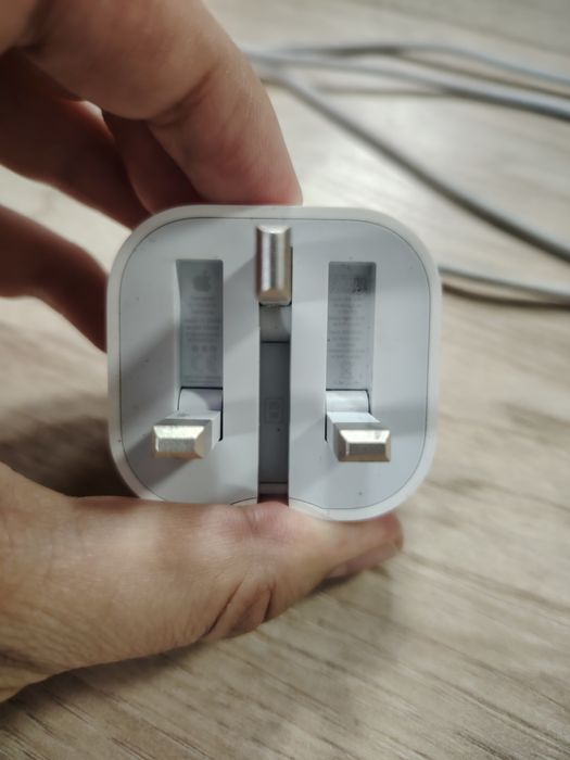 Зарядчик айфон оригинал