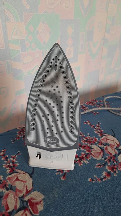 Утюг Tefal паровой