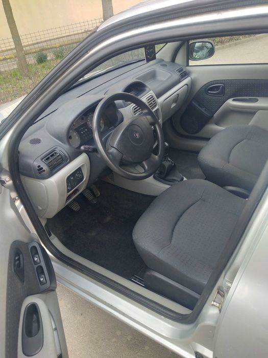 Renault Clio Symbol,72 MII KM,Vopsea Originală.De Garaj.