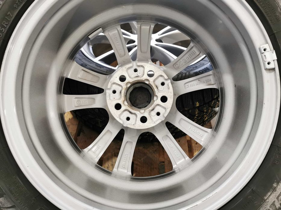 Jante Originale BMW seria 5 G30/G31 . R 17 cu anvelope de iarna