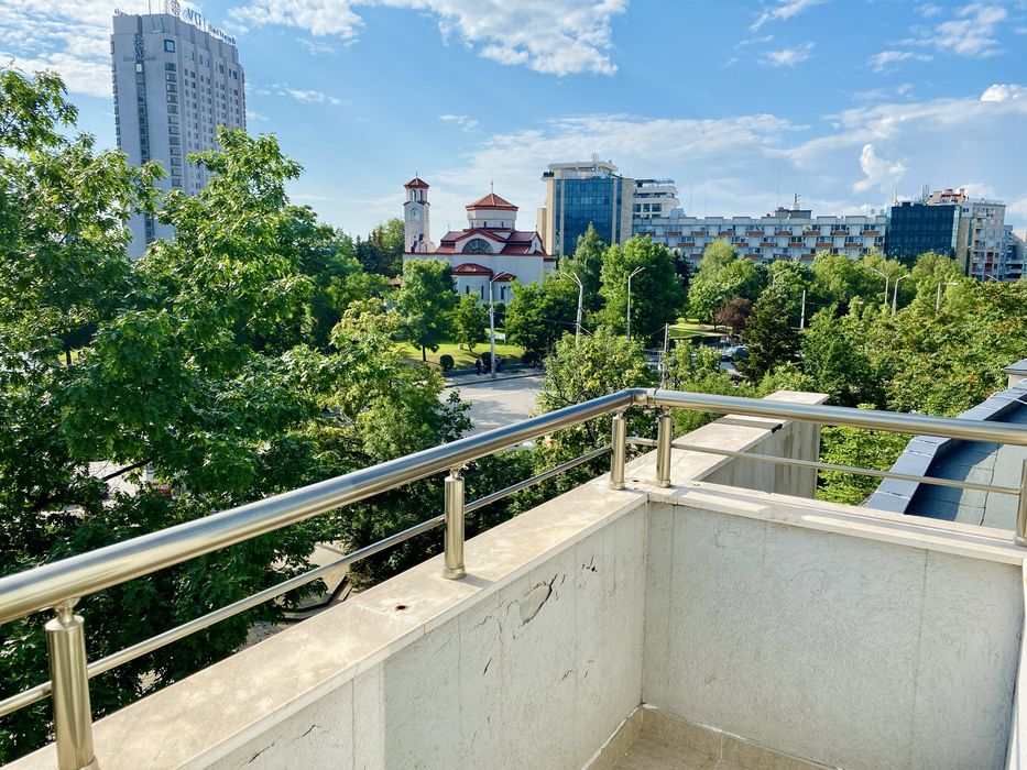 Дава се под наем Двустаен апартамент в София, Лозенец - 75 кв.м за 700 € - Снимка #9