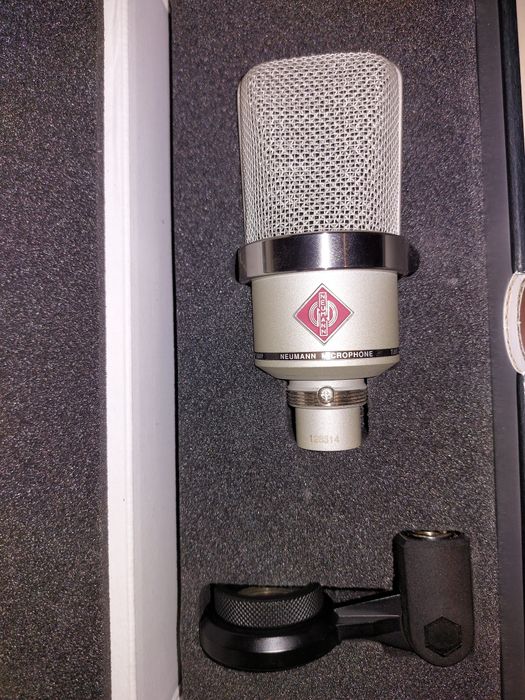 Microfon Neumann Tlm 102