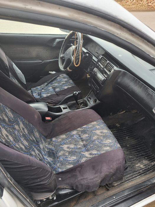 Тойота карина 94ж 1.8