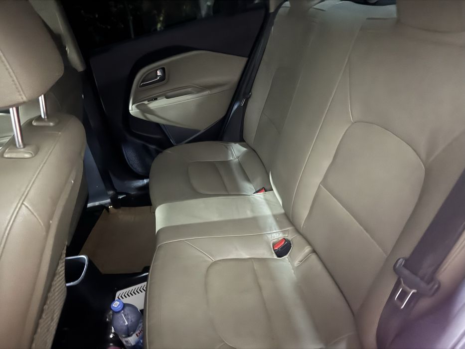 Kia rio 2016 год  -63.000 км пробег