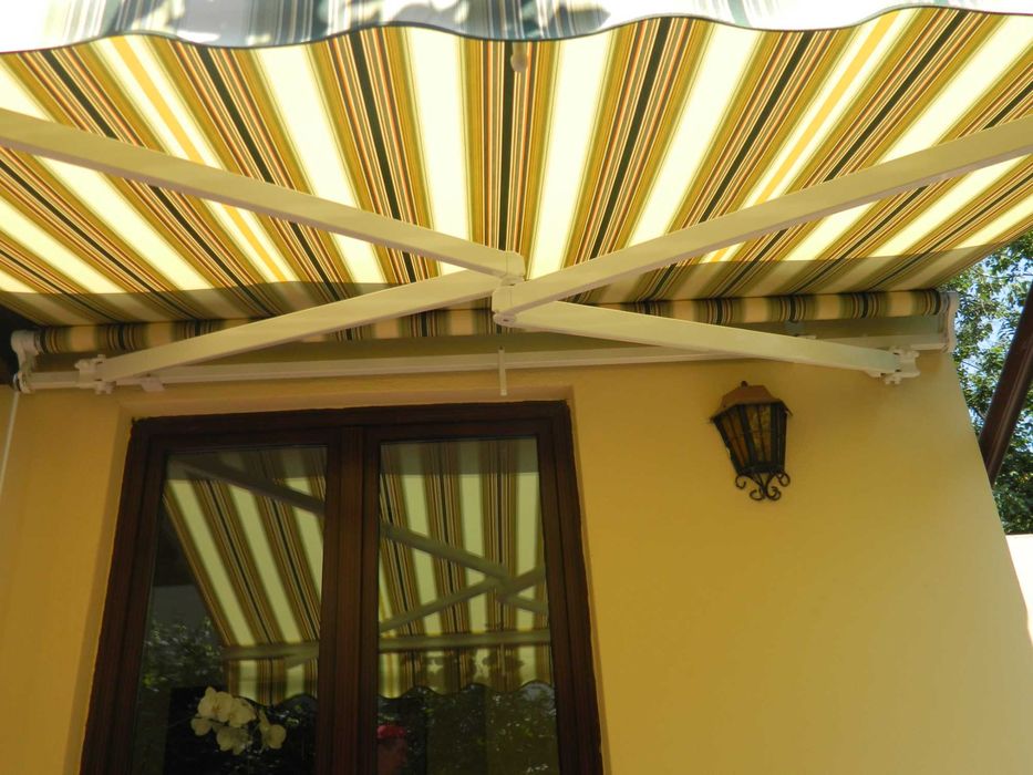 Pergole Suprem 4 anotimpuri ,Parasolare cu brat articulat