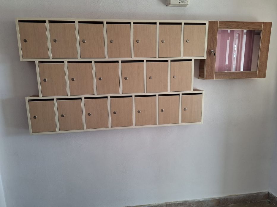 Cutii postale pentru scari de bloc