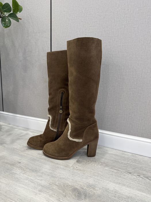 Продам замшевые сапоги