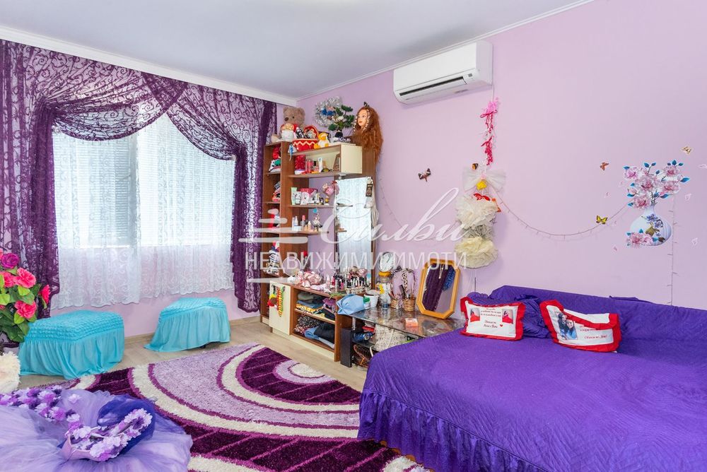 Двустаен апартамент - кв. Тракия