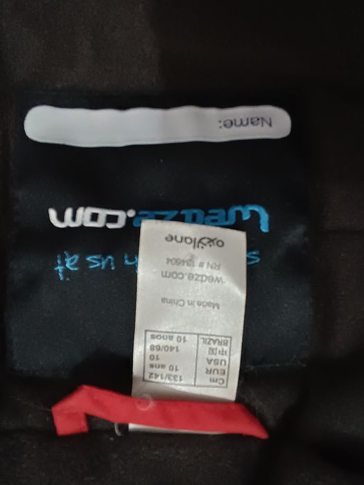 Vând costum ski rosu