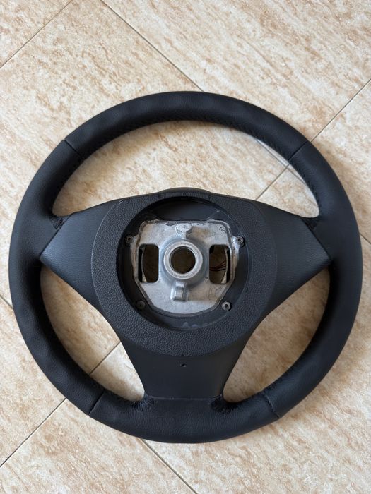 Волан за BMW е60 за кола със start/stop