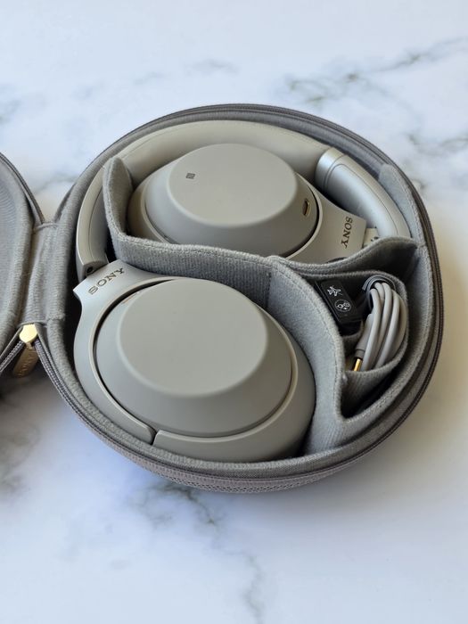 Sony  WH-1000XM3