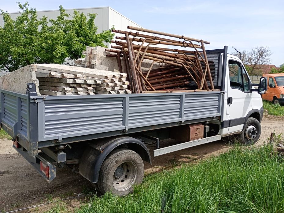 Nisip pietriș sort pământ negru vegetal moloz