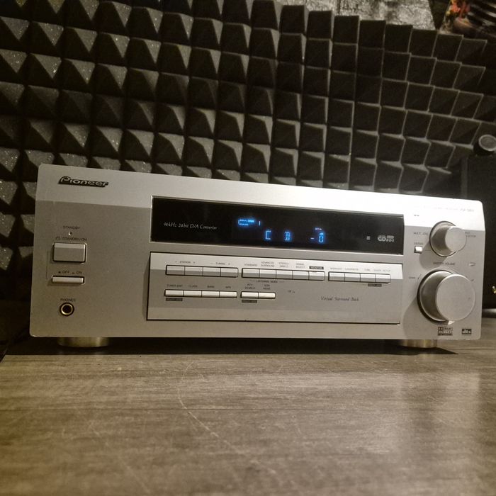 Усилвател / Ресивър Pioneer VSX-D511
