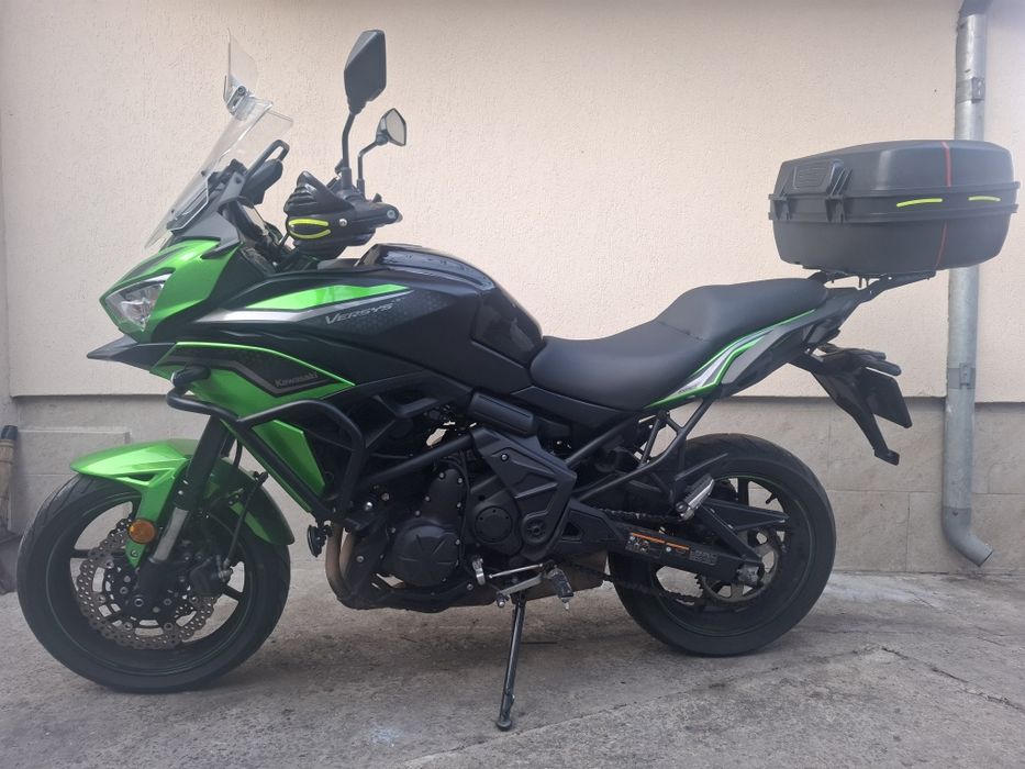 Vând Kavasaki Versys