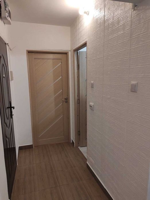 Garosnieră complet renovată - zona [Rovine]