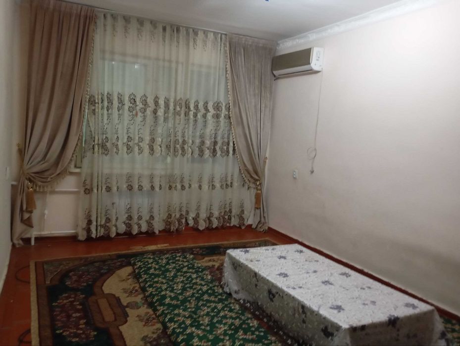 Shoshilinch uy sotiladi 3/4/4 Termiz PVO "Azizbek" restorani orqasida.