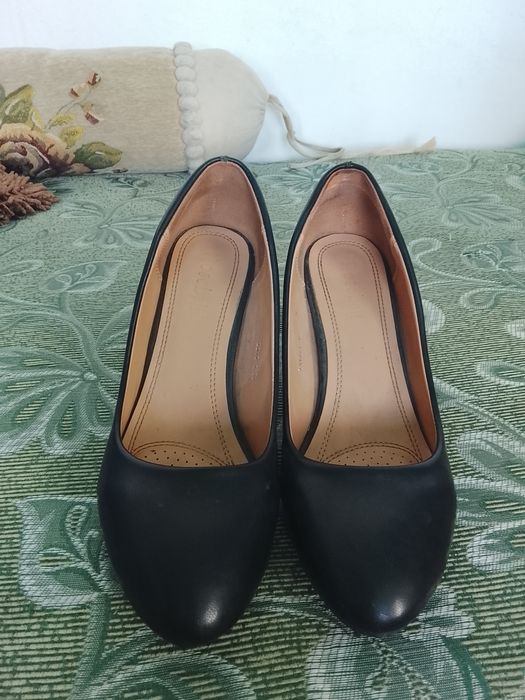 Продам туфли  женские