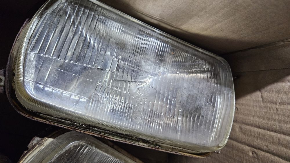 Jucarii Dacia 1300 faruri elba