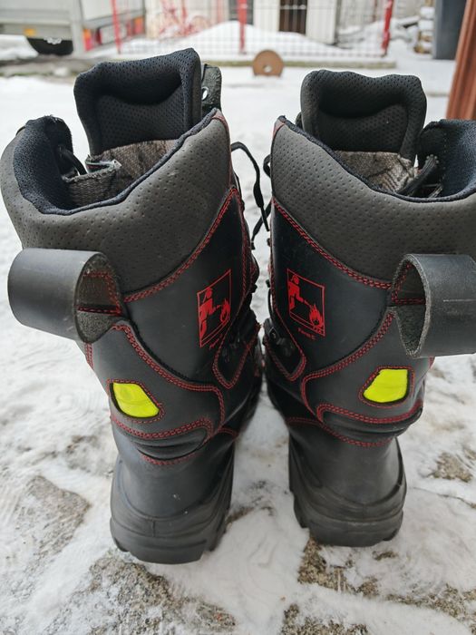 Bocanci de intervenție,Pompieri