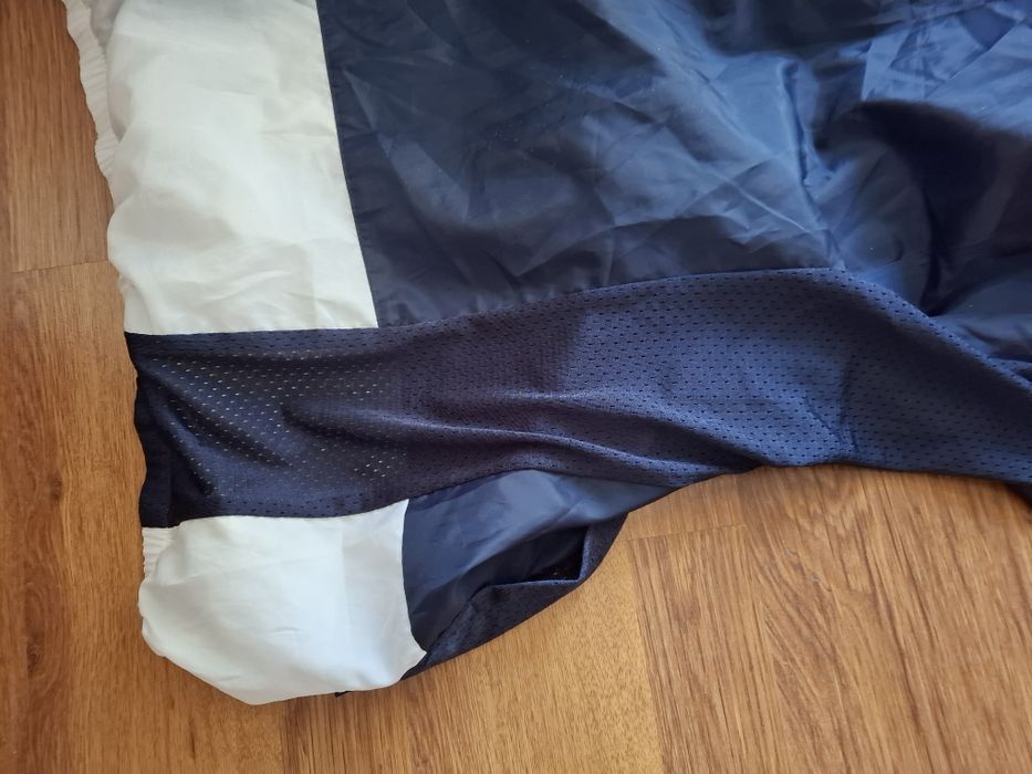 Tommy Hilfiger мъжка вегровка S- M размер.