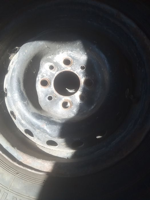 Продам колесо на автомобил