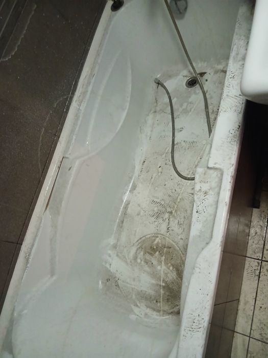 Ofer servicii profesionale de curățenie la domiciliu (apartamente și case), cu maximă seriozitate, atenție la de