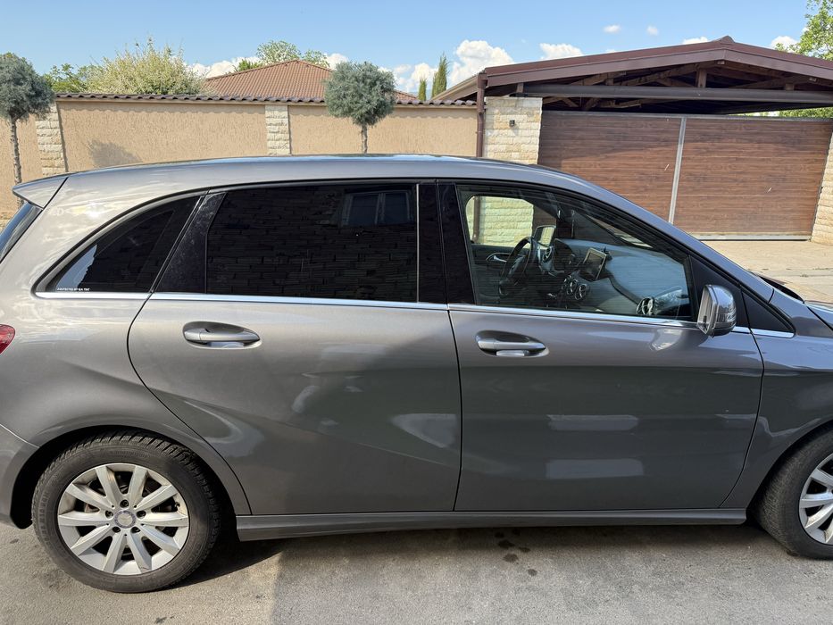 Mercedes B200d OM651