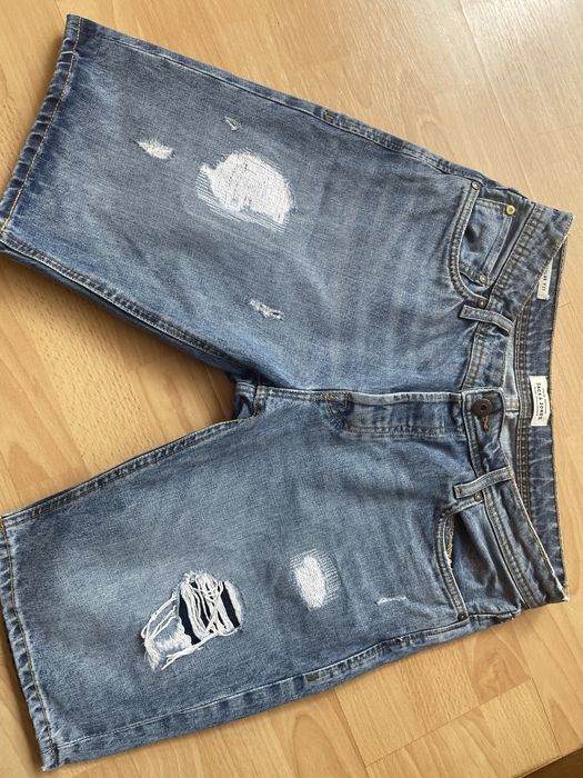 Три чифта мъжки къси панталони