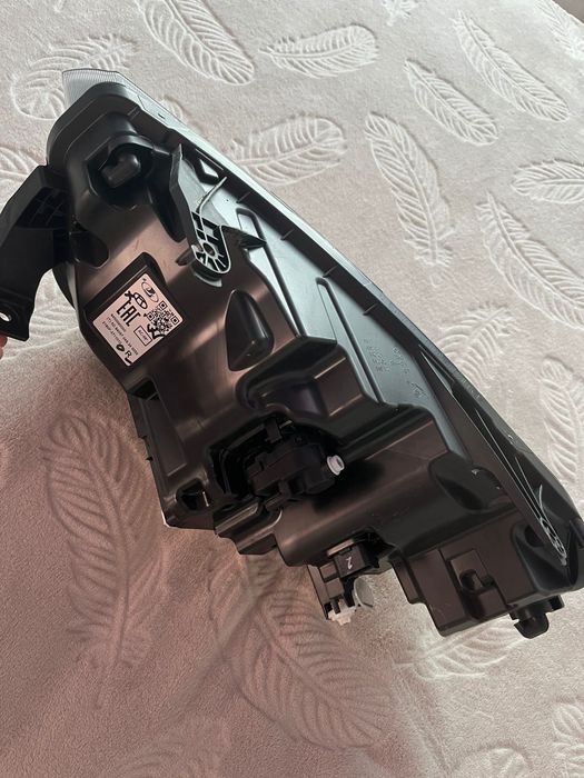 Фара на ладу Весту