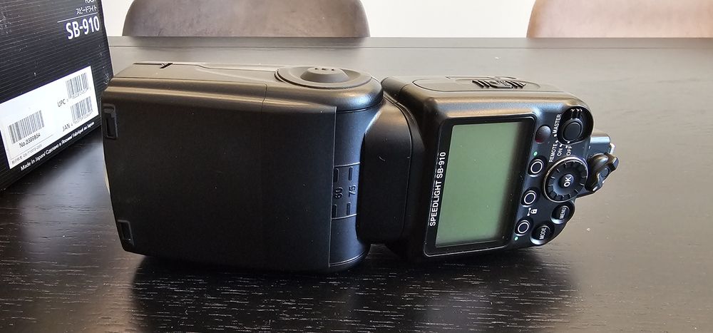 Nikon Speedlight SB-910 – перфектно състояние, пълен комплект