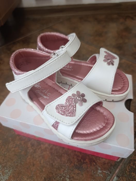 Sandale fetițe mărime 23