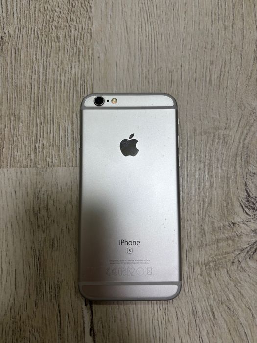 Продавам iphone 6s