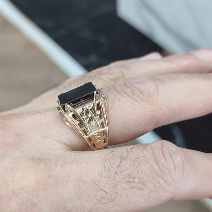 Продам мужскую печатку