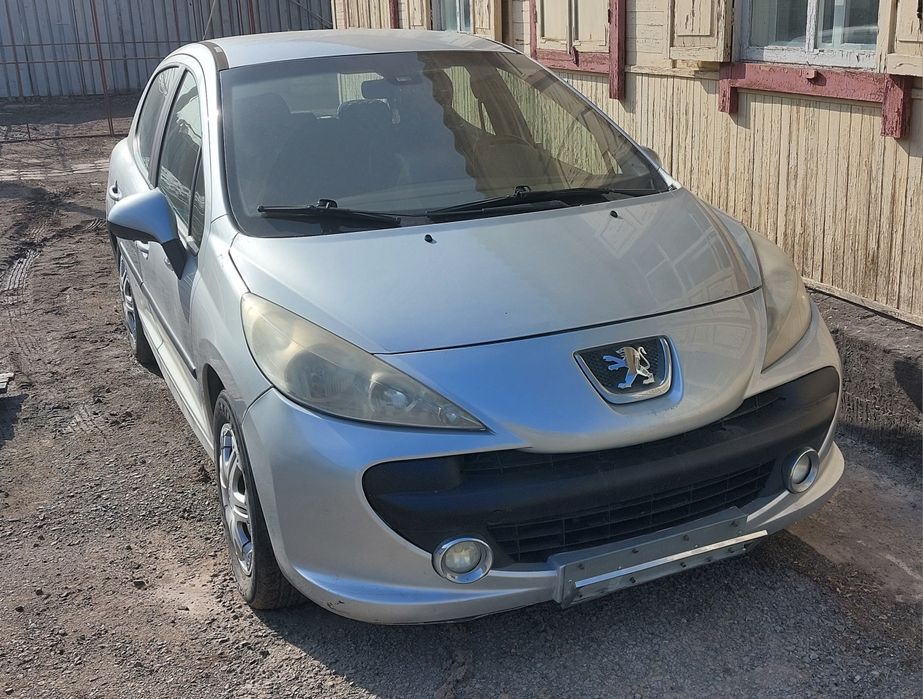 Продам или обмен пежо 207