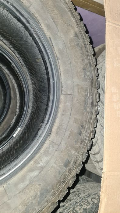 Шины. Гудиер шипованные