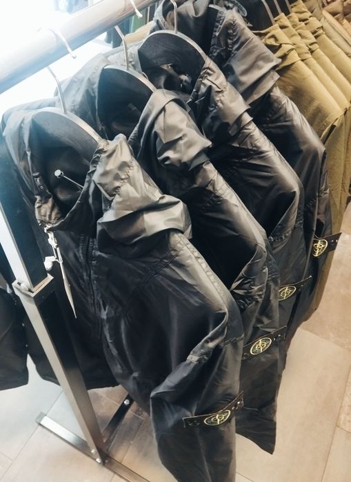 Stone Island  Суичъри,ветровки,екипи!