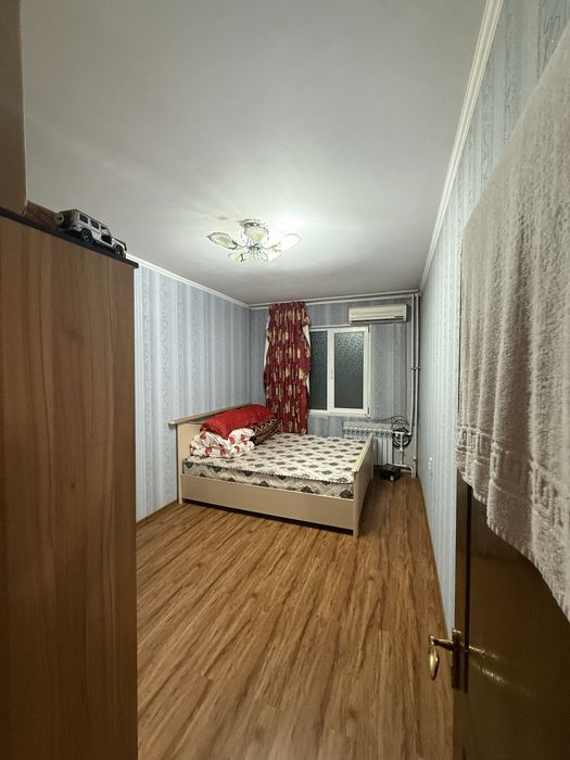 Мирзо Улугбек тумани Новмасковскийда 4 хона 2 этаж ижарга берилади